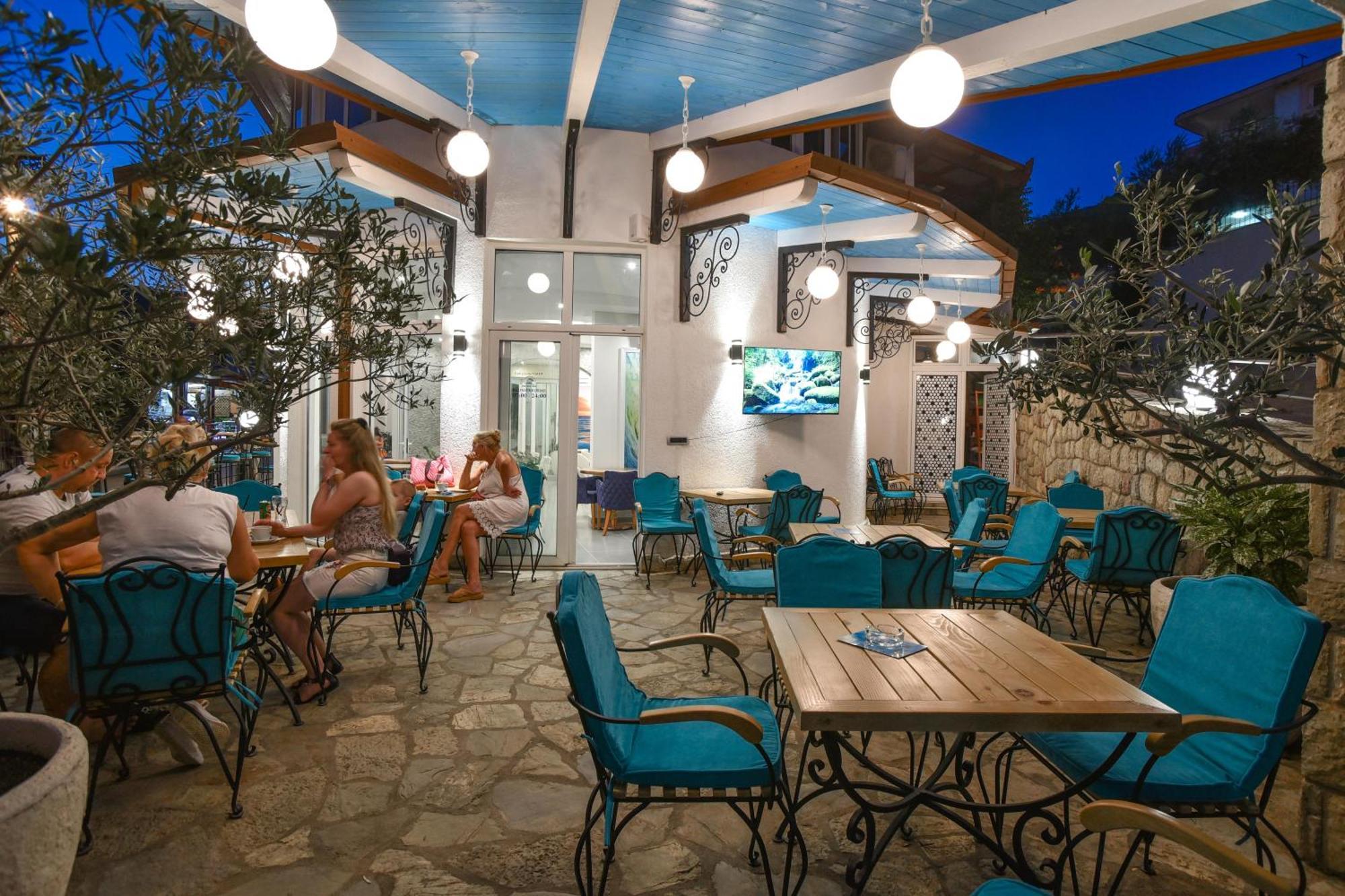 Hotel Galeb Canj Exterior photo