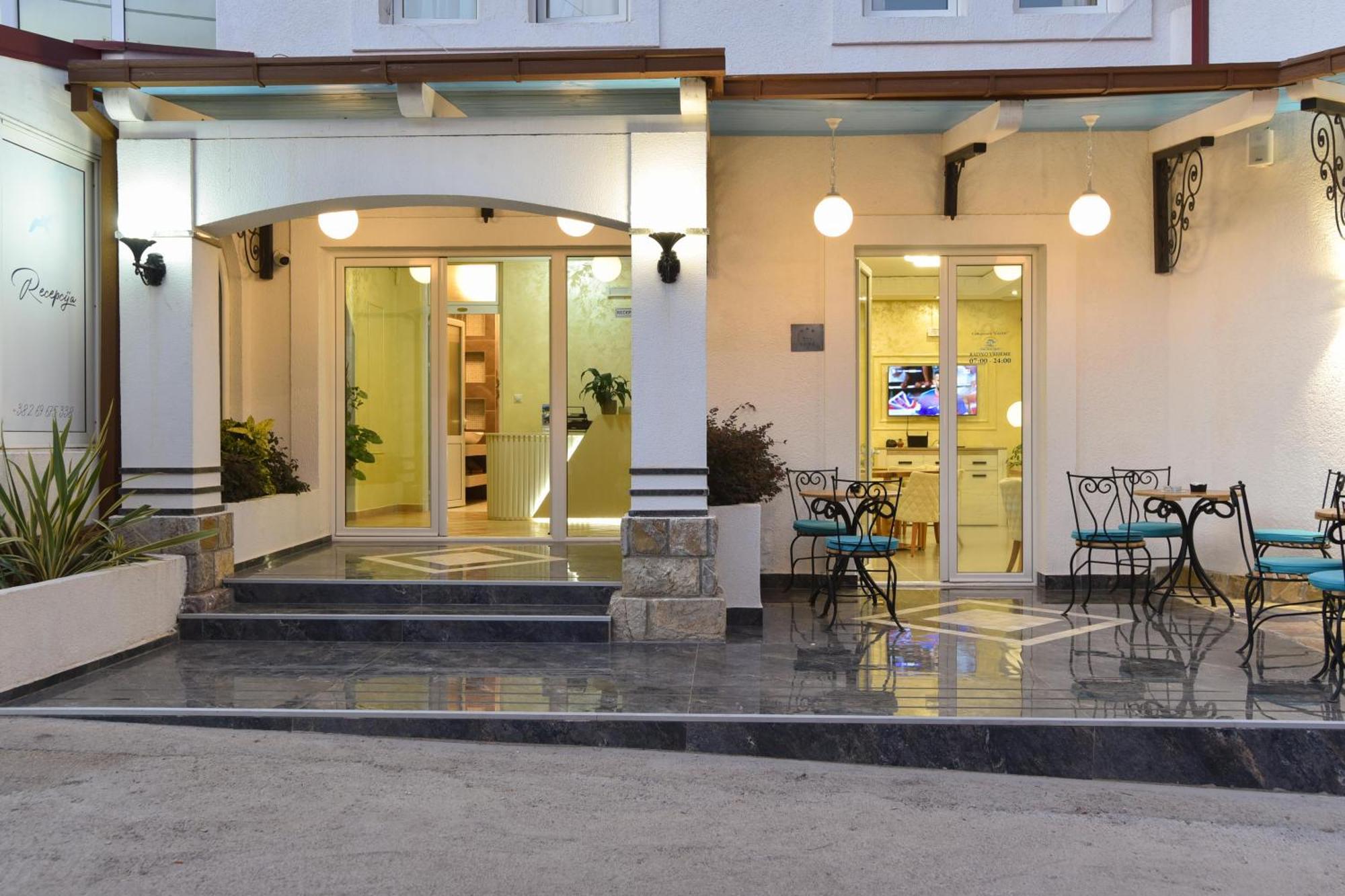 Hotel Galeb Canj Exterior photo